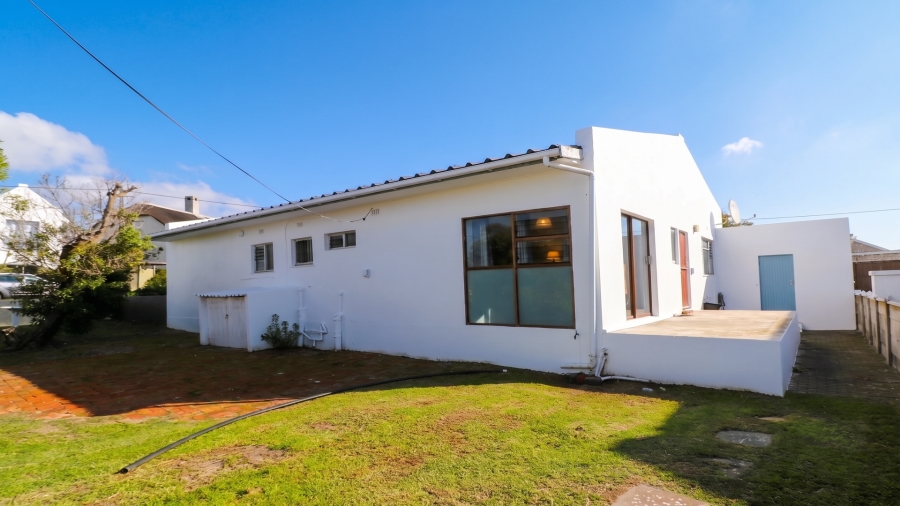 4 Bedroom Property for Sale in Arniston Western Cape